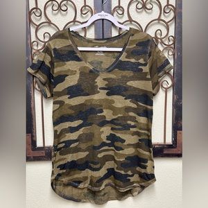 Lucky Brand camo vneck top